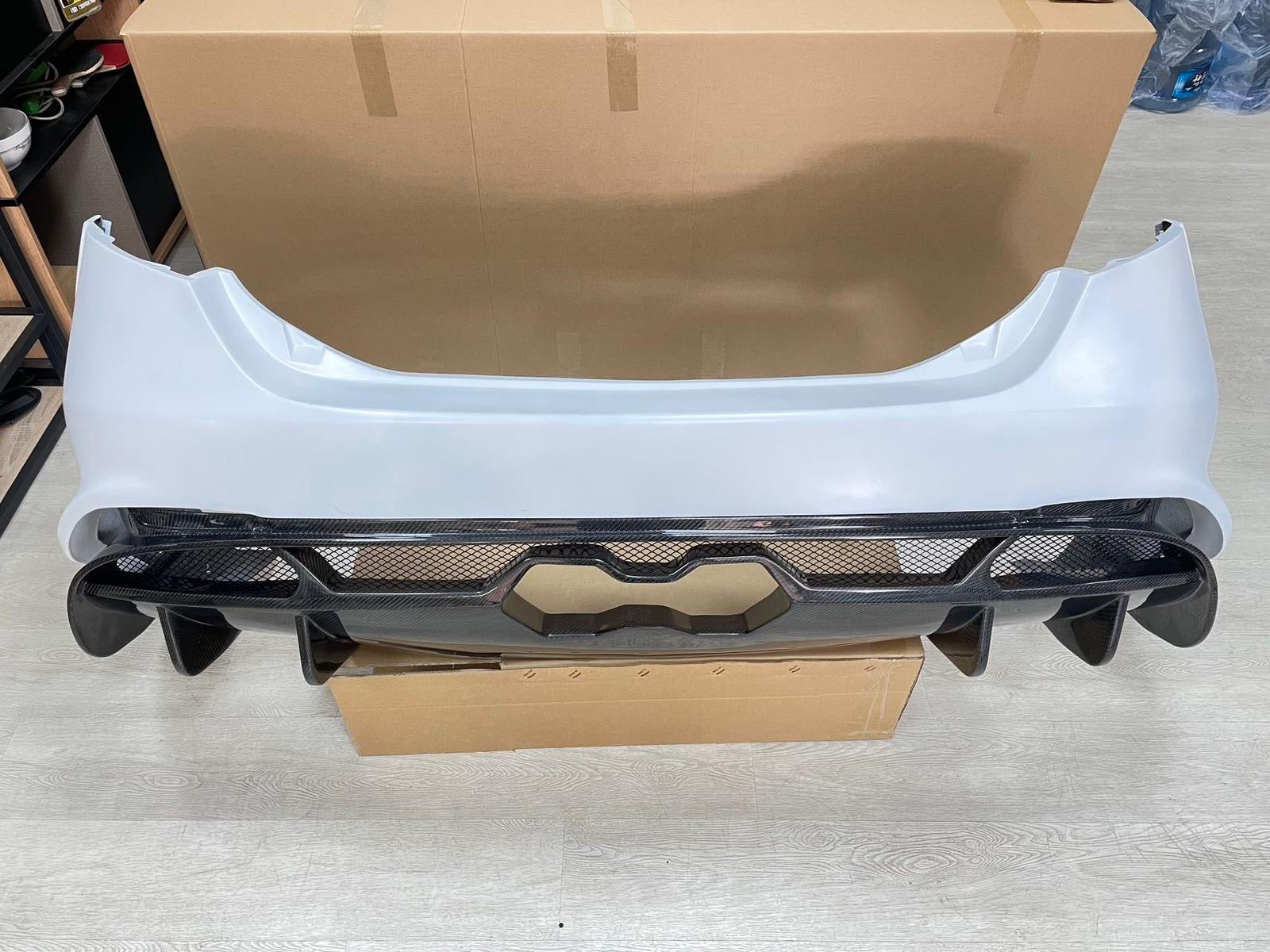 Alfa Romeo Giulia GTAm Style Rear Bumper (Full Carbon / Half Carbon)