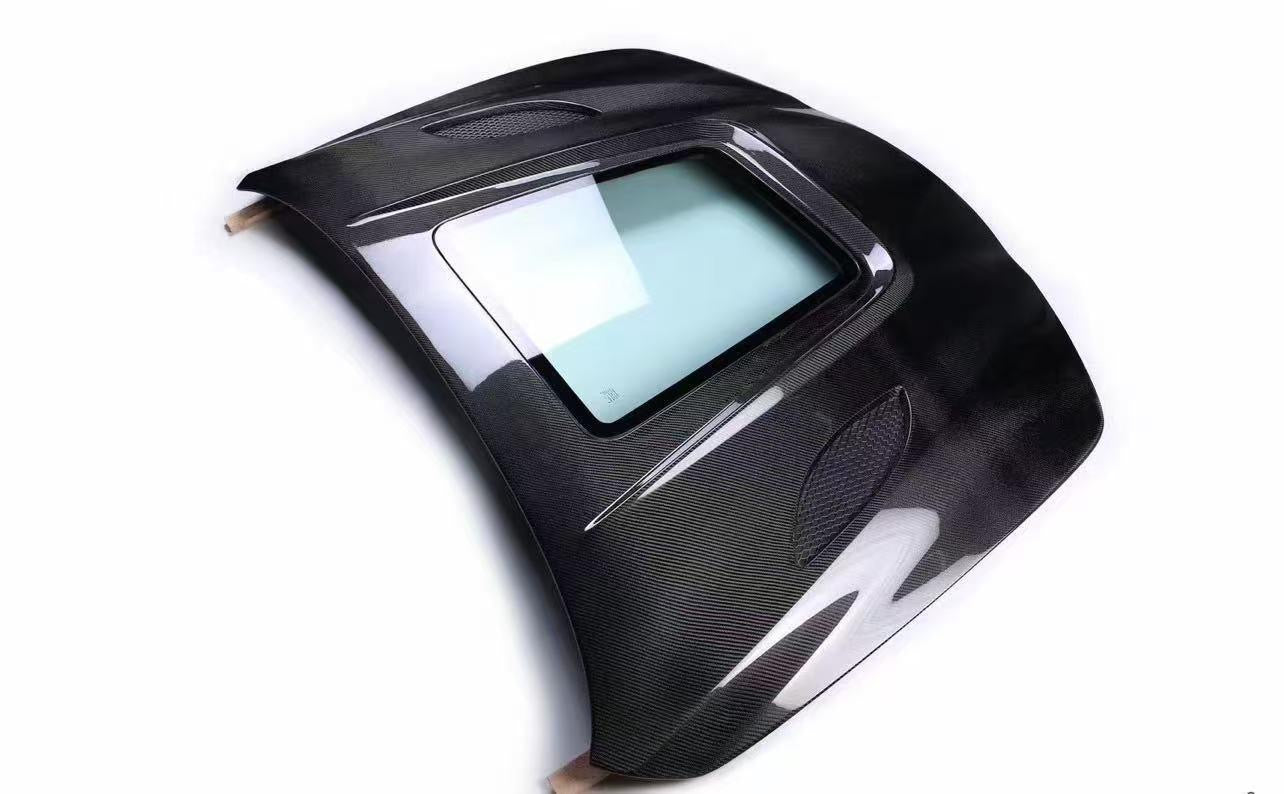 Alfa Romeo Giulia Carbon Fiber Hood W/ Window