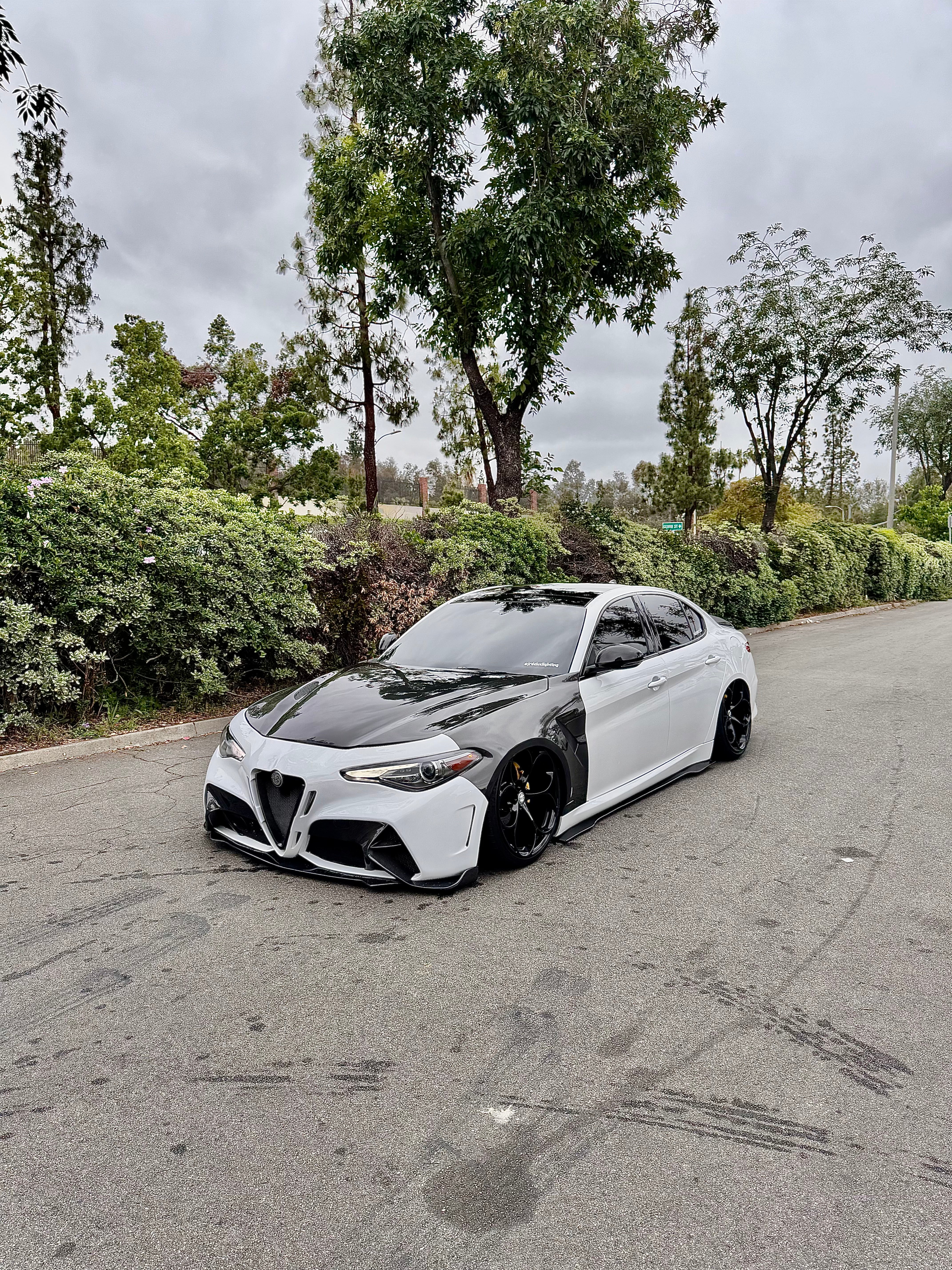 Alfa Romeo Giulia GTAm Style Front Bumper (Full Carbon / Half Carbon)