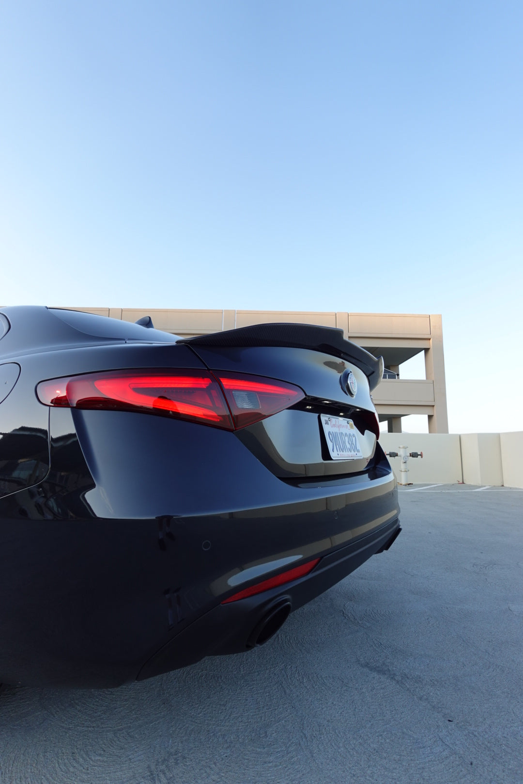 Alfa Romeo Giulia PSM V2 Style Carbon Fiber Spoiler