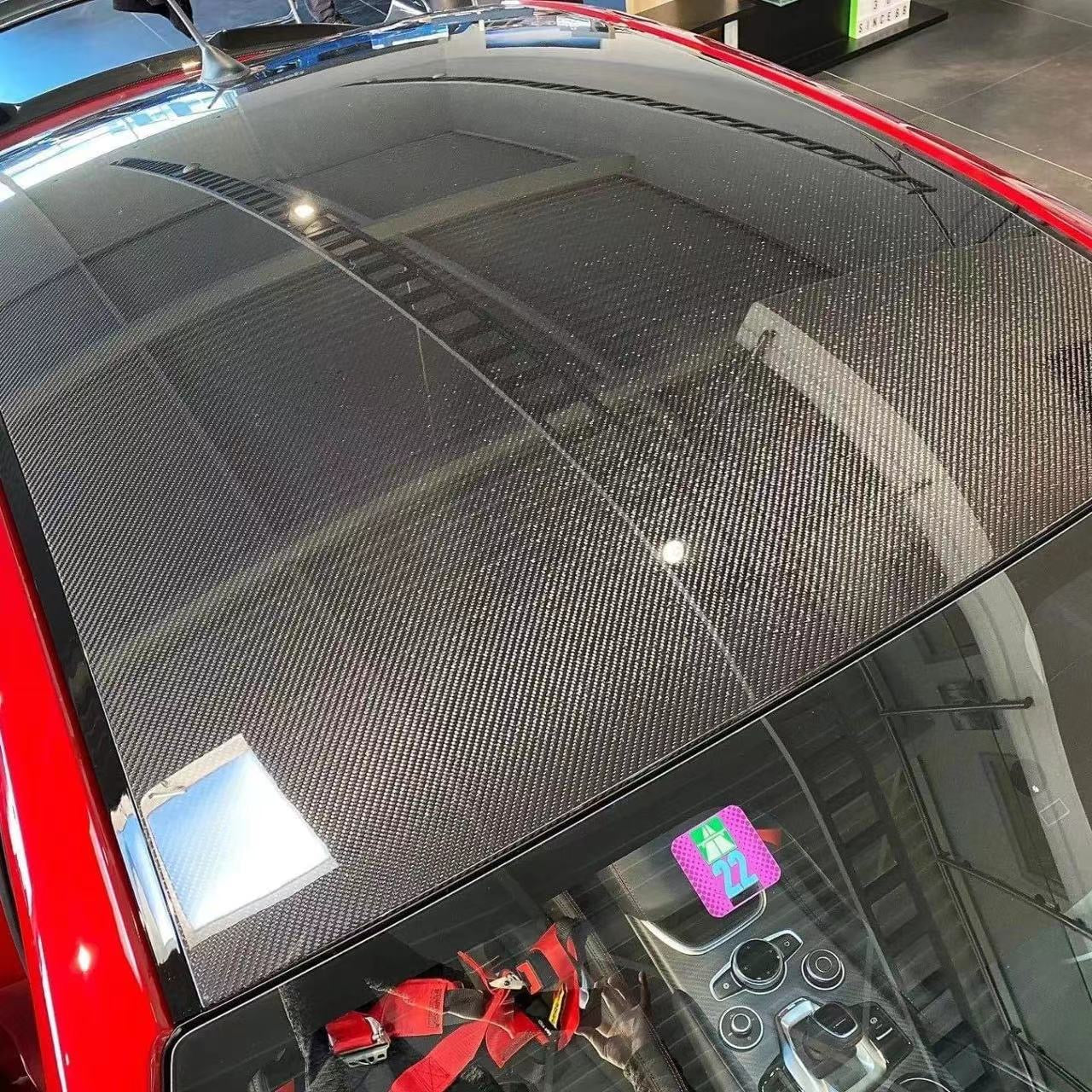 Alfa Romeo Giulia Carbon Fiber Roof Cover