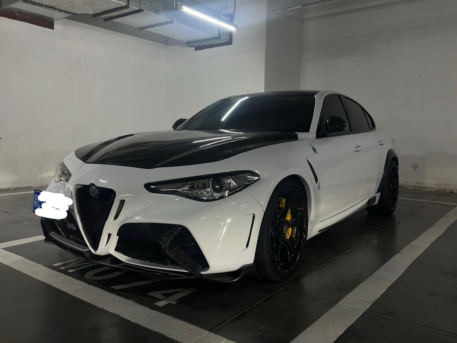 Alfa Romeo Giulia GTAm Carbon Fiber Full Bodykit Conversion