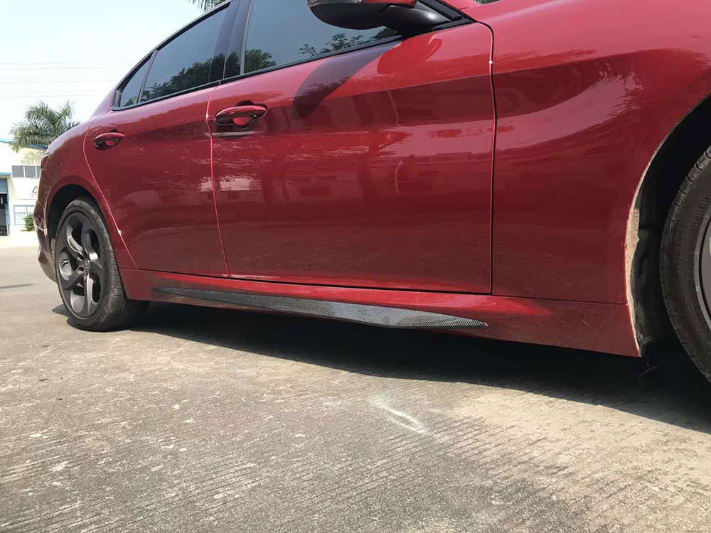 Alfa Romeo Giulia QV Style V2 Carbon Fiber Side Skirts