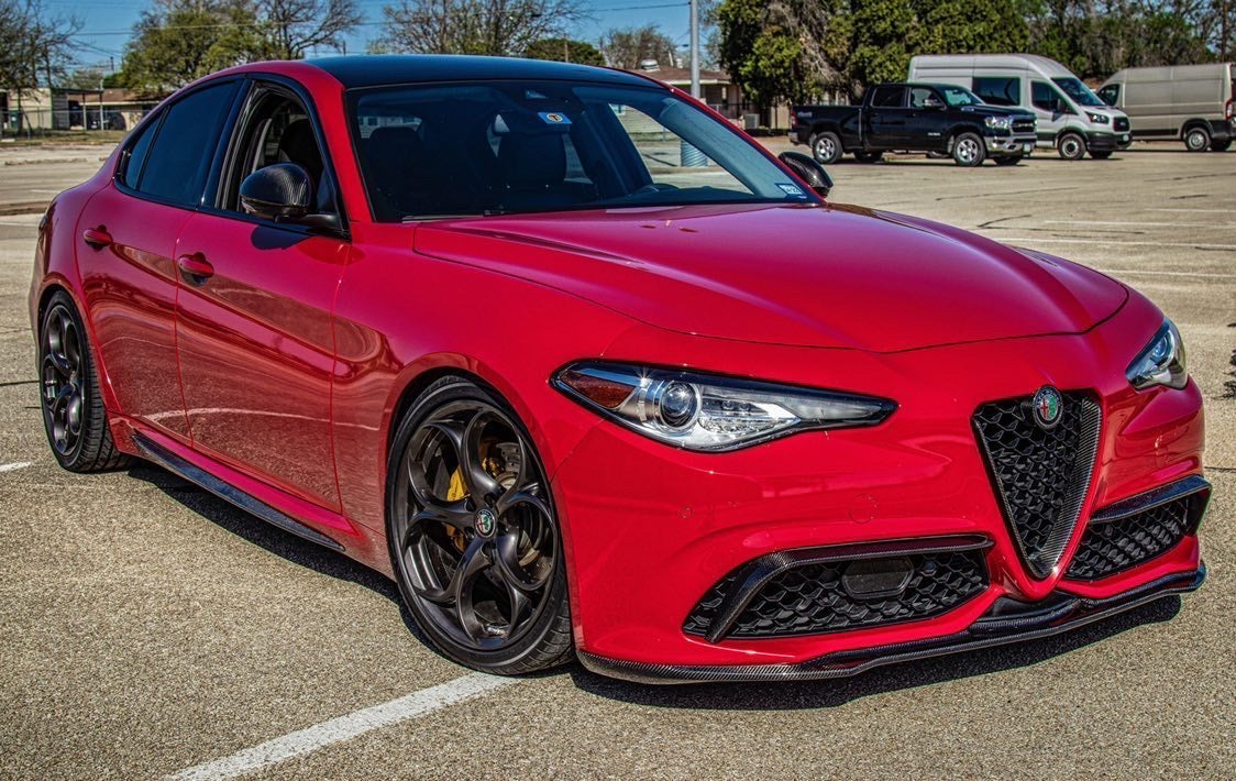 Alfa Romeo Giulia V1 Sport Model Carbon Fiber Front Lip