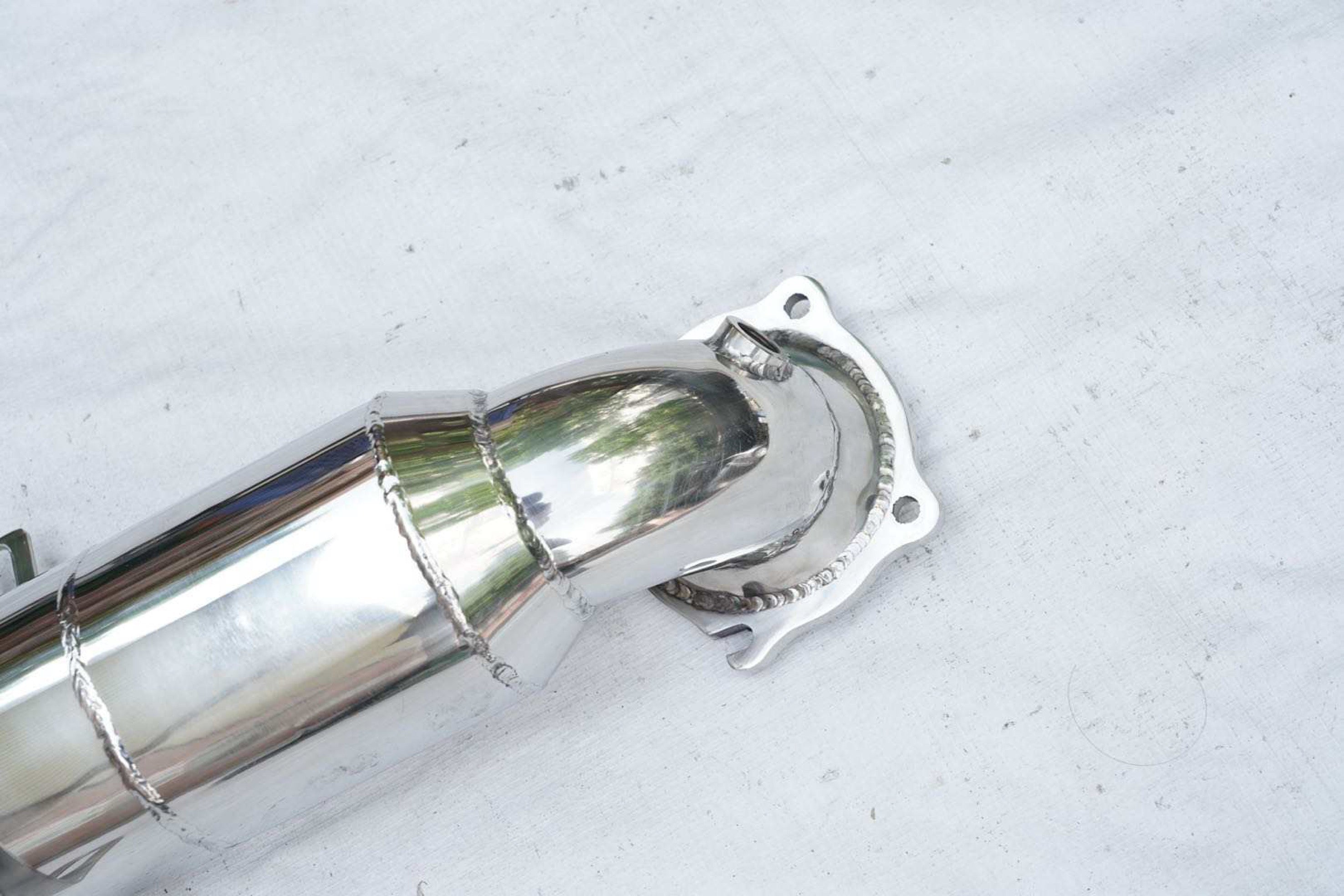 Alfa Romeo Giulia & Stelvio 2.0T Downpipe (Enlarged shell)