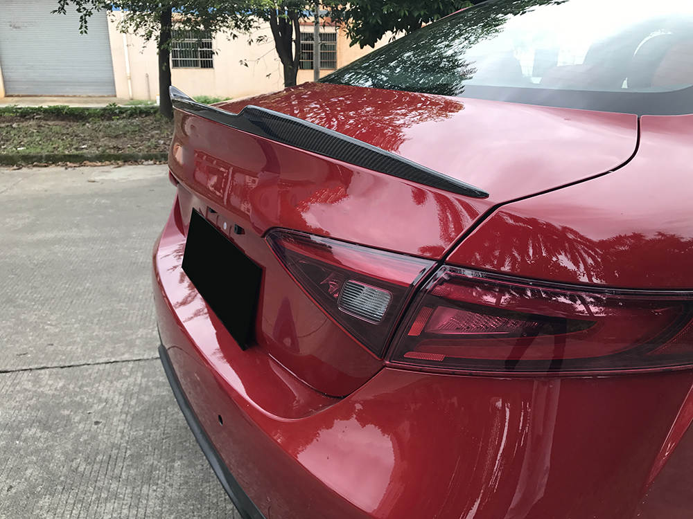 Alfa Romeo Giulia Carbon Fiber QV Style Spoiler V1