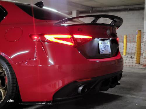 Alfa Romeo Giulia Aggressive Style Carbon Fiber Wing