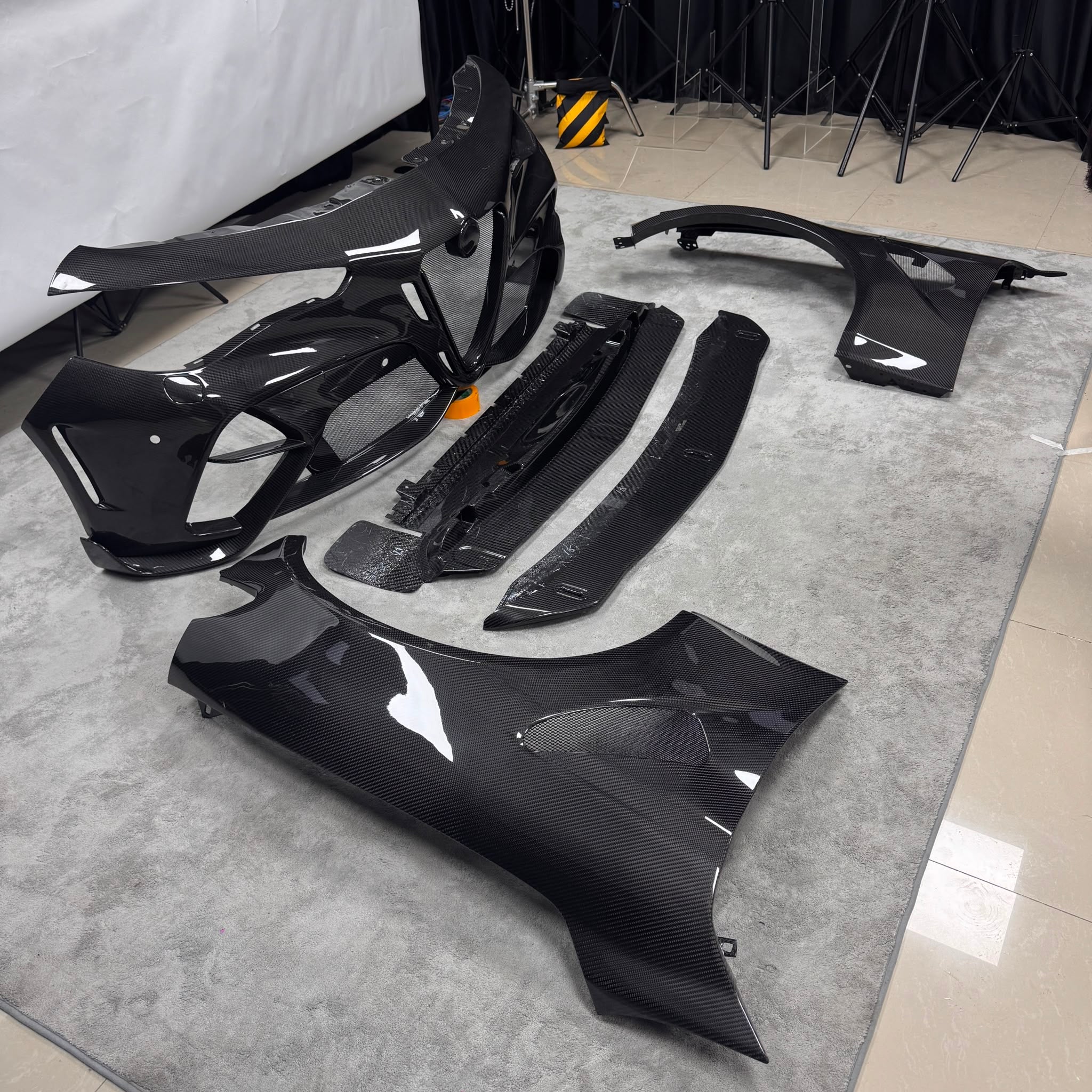 Alfa Romeo Giulia Quadrifoglio GTAm Front Bumper & Fender Kit
