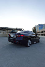 Load image into Gallery viewer, Alfa Romeo Giulia PSM V2 Style Carbon Fiber Spoiler
