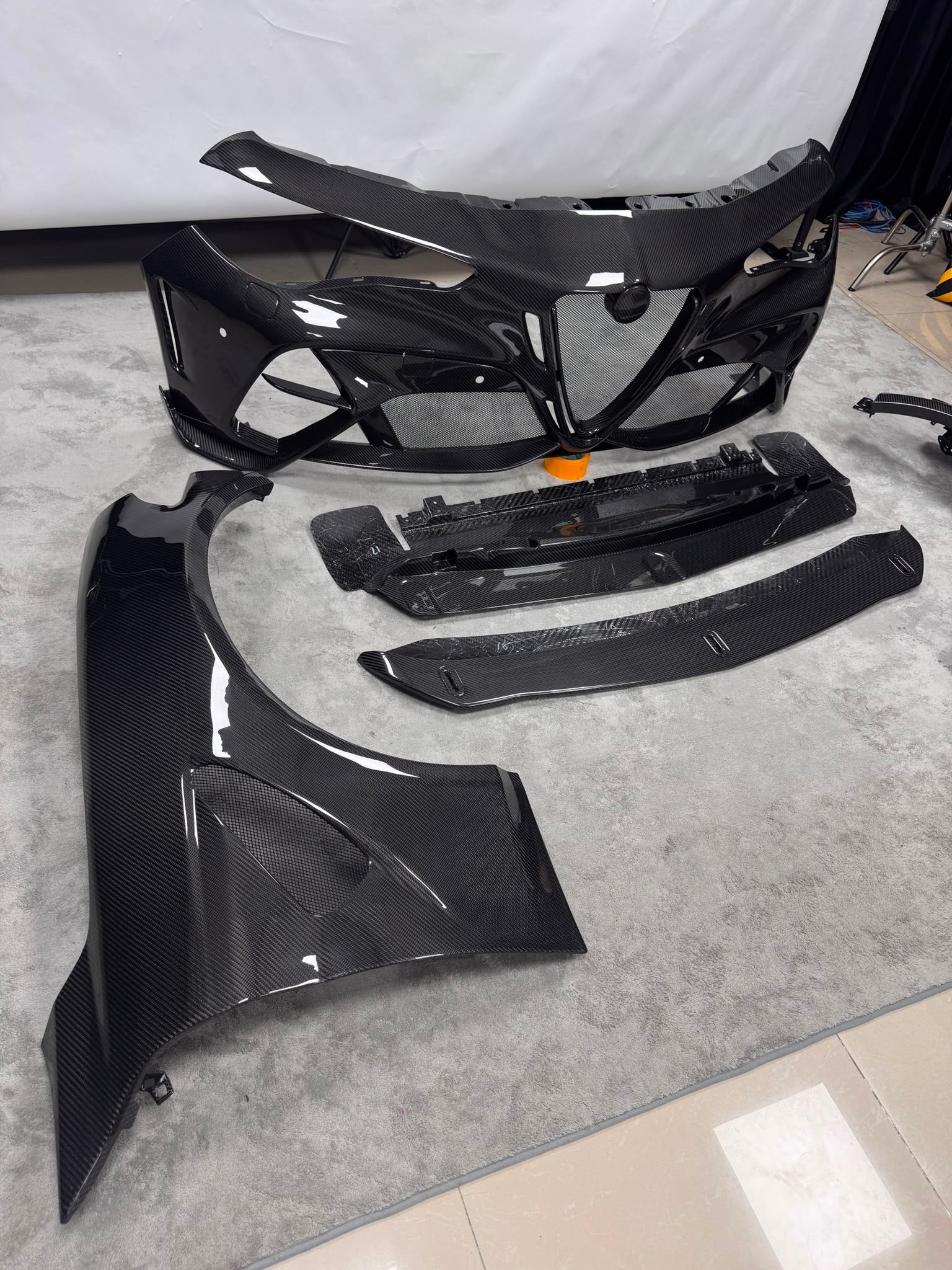 Alfa Romeo Giulia Quadrifoglio GTAm Front Bumper & Fender Kit