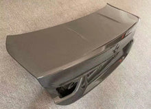 Load image into Gallery viewer, BMW F82 M4 CSL Style Carbon Fiber Trunk
