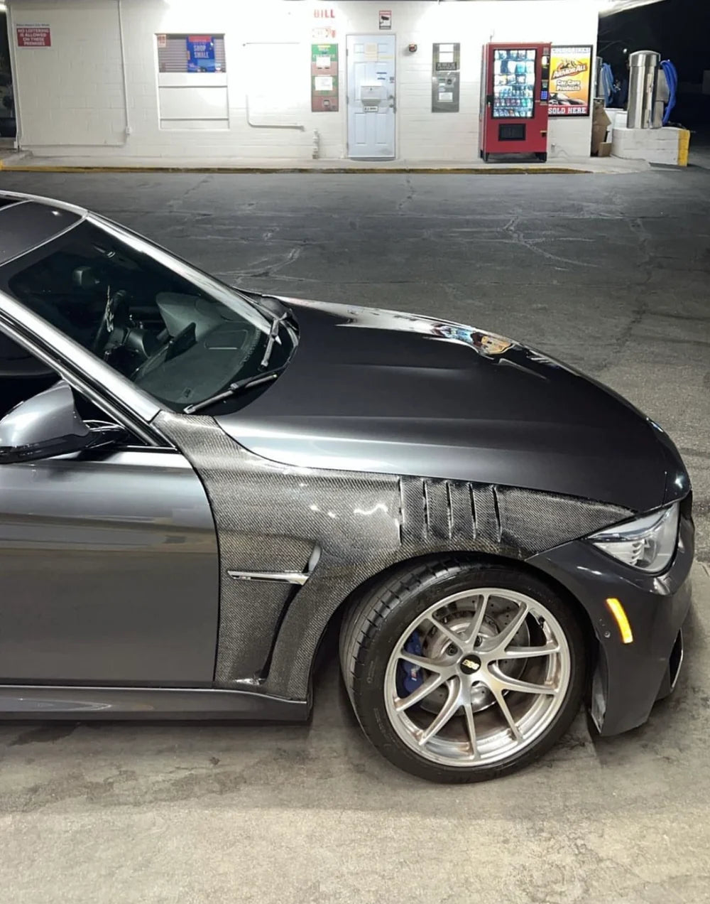 BMW Vented Carbon Fiber Fenders - F80 M3 / F82/83 M4
