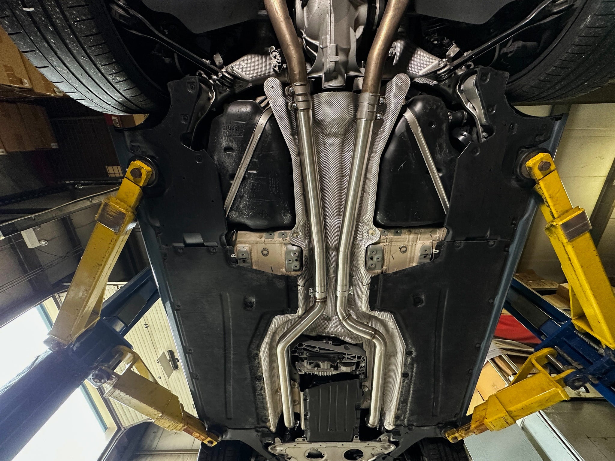 ARM BMW M850i MIDPIPES