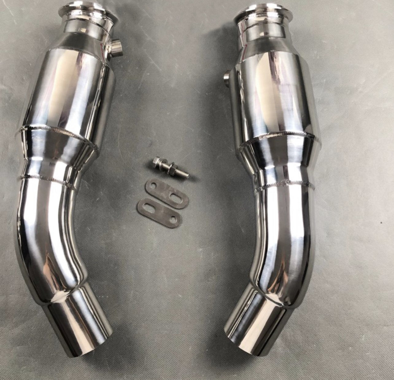 Alfa Romeo Giulia 2.9T QV Downpipes (Enlarged shell)