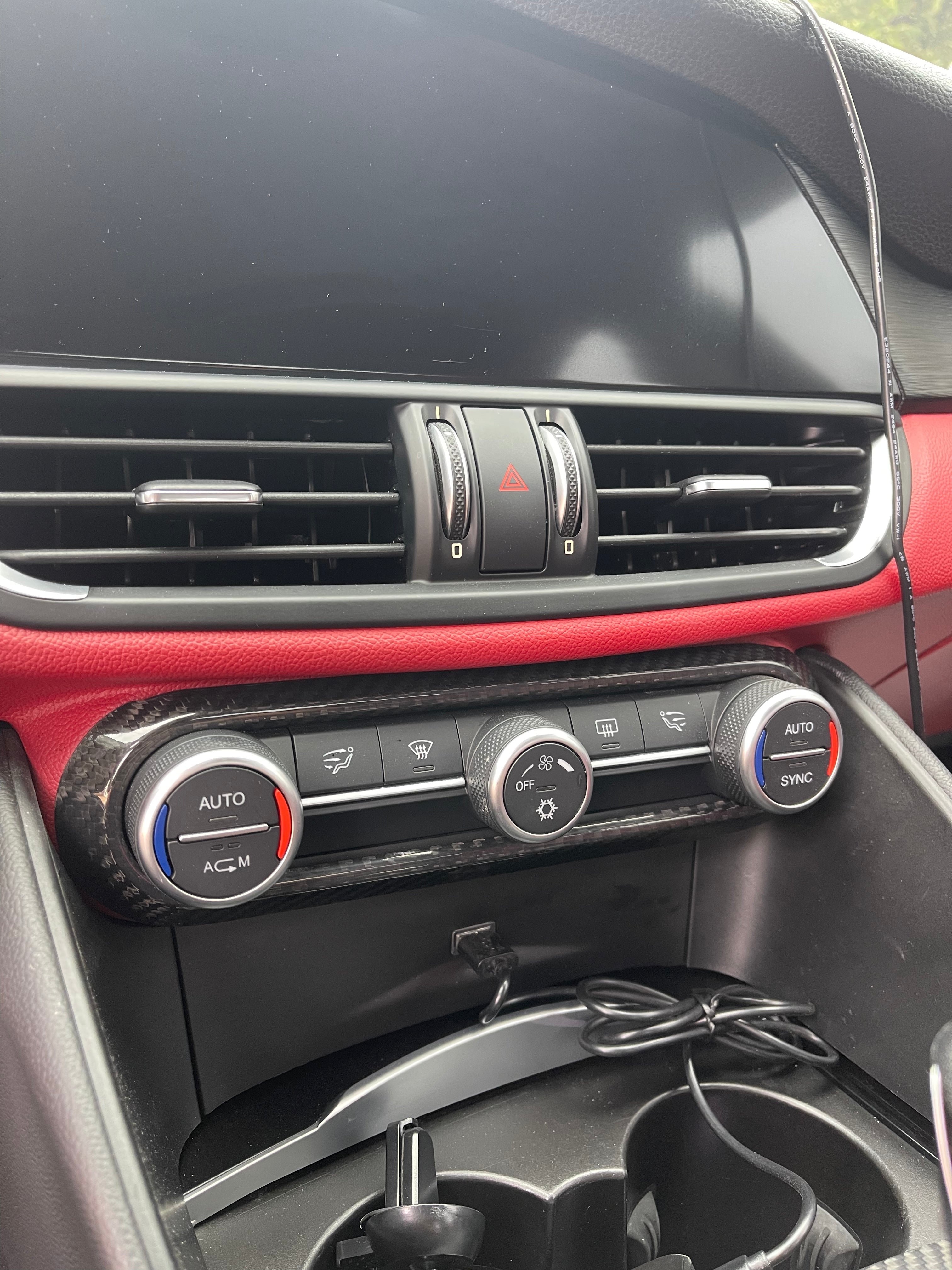 Alfa Romeo Giulia & Stelvio (2017-2019) Carbon Fiber Air Conditioner Frame