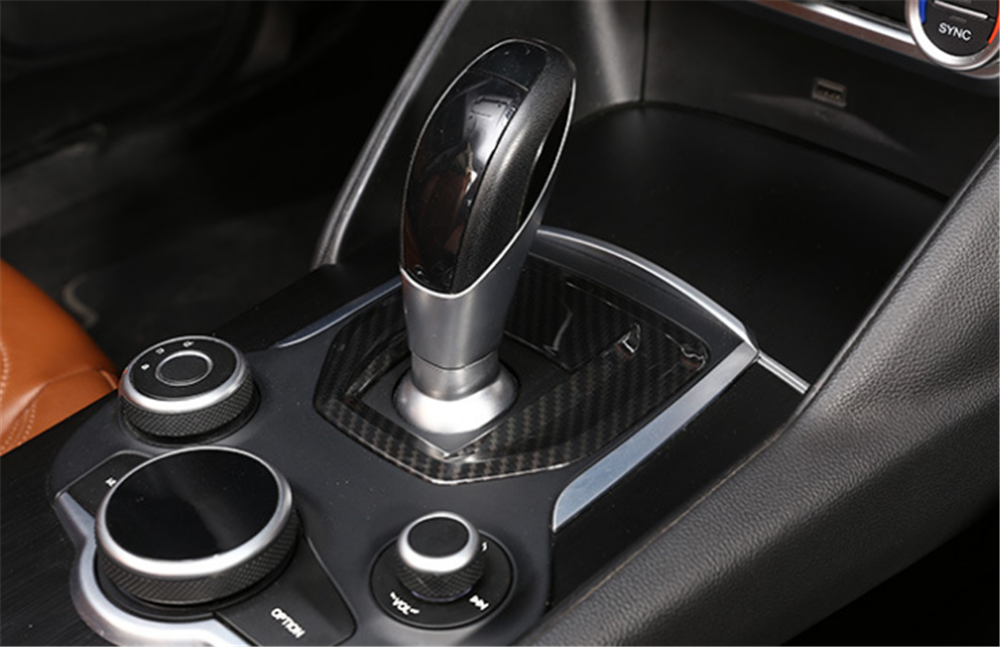 Alfa Romeo Giulia & Stelvio (2017-2019) Carbon Fiber Shift Boot Trim
