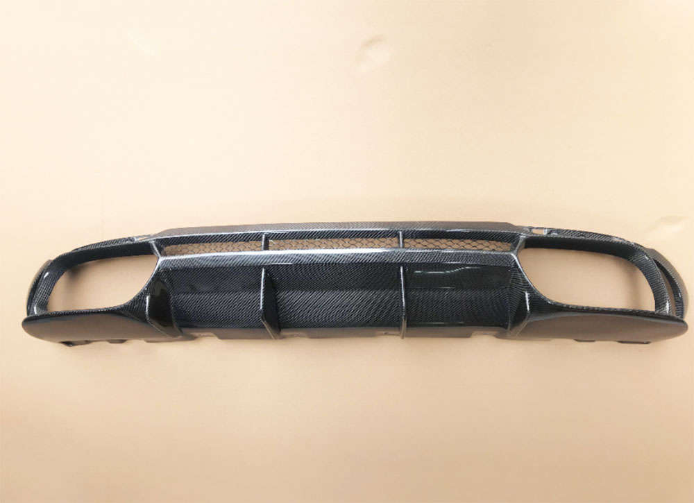 Alfa Romeo Giulia Base Model QV Style Carbon Fiber Diffuser