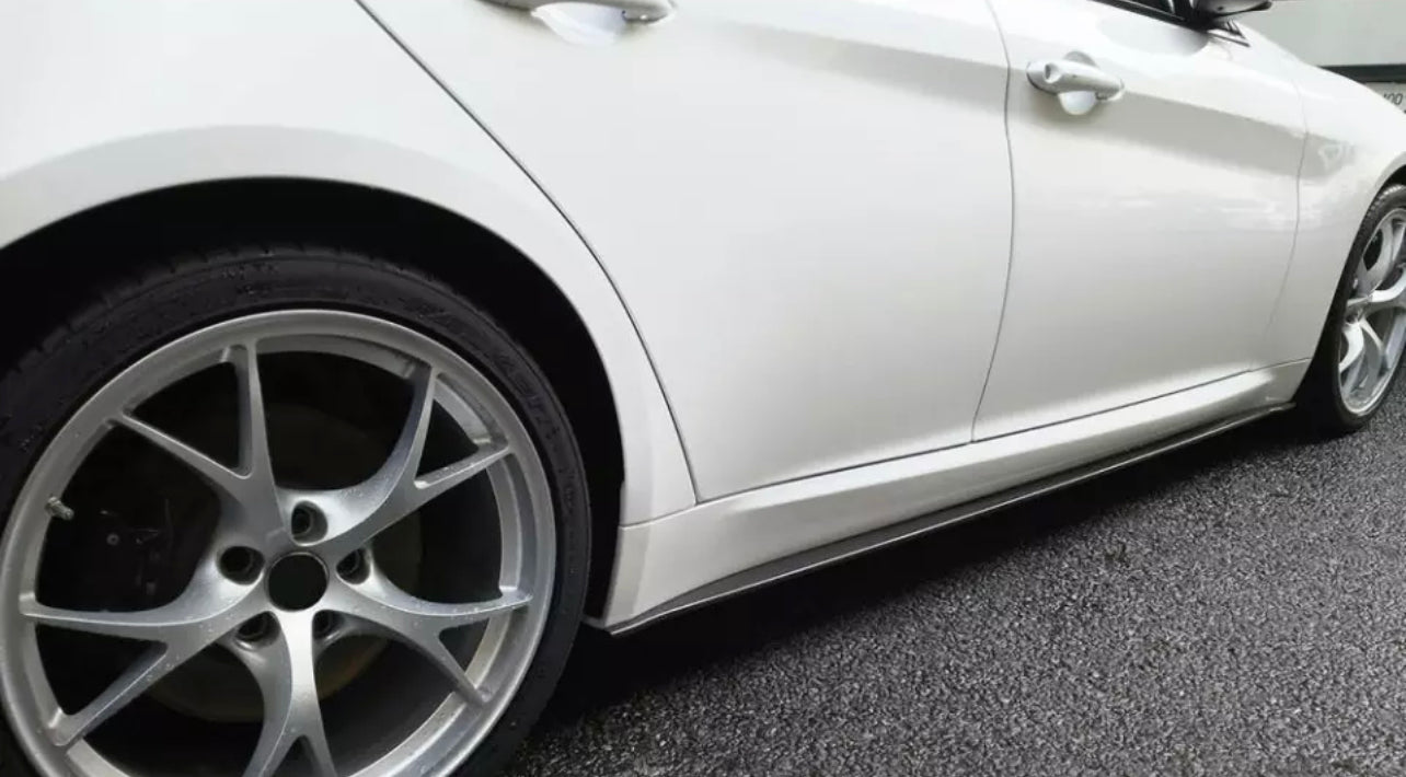 Alfa Romeo Giulia Performance Style Side Skirt Extensions